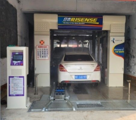 - Estilo de design elegante Rei da máquina de lavagem automática de 9 escovas Express Tunnel na Europa