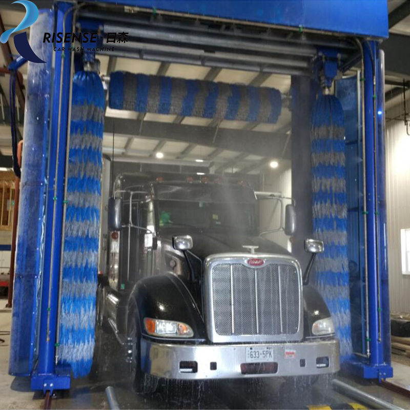 Consumo de água de 250 L/autocarro CB-730 Carrinho de escovas de reversão automática do tipo 3
