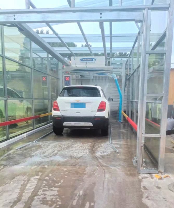 Lavar a alta pressão é fácil Máquina de lavagem de automóveis totalmente automática de braço único 360 graus