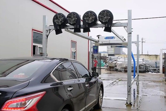 Instalar Espaço L*W*H 7600*3500*3300 Single Arm Touchless Robo Car Washing System HP-230 Risense