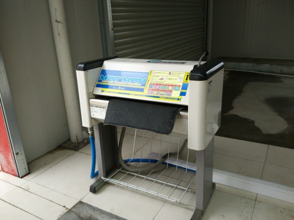 933*648*1120mm Máquina de lavar tapetes de automóveis de metal para limpeza industrial pesada